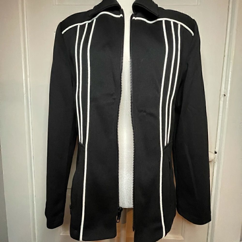 bebe Zip Up Jacket w/ Functional Pockets - Picture 3 of 10